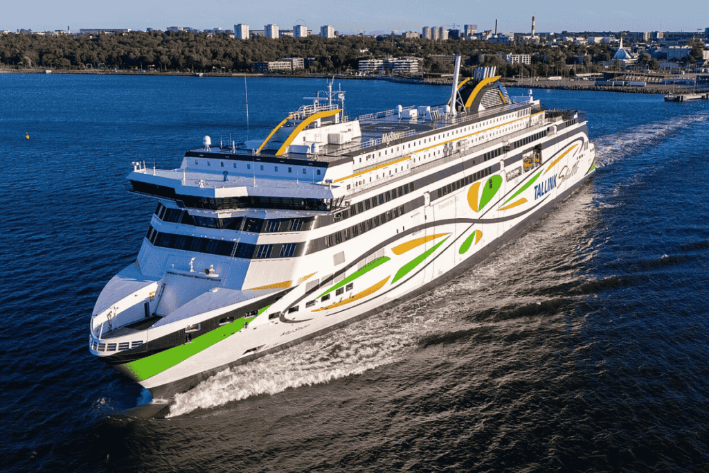 MyStar by KarlShipSpotting - Wikimedia Commons